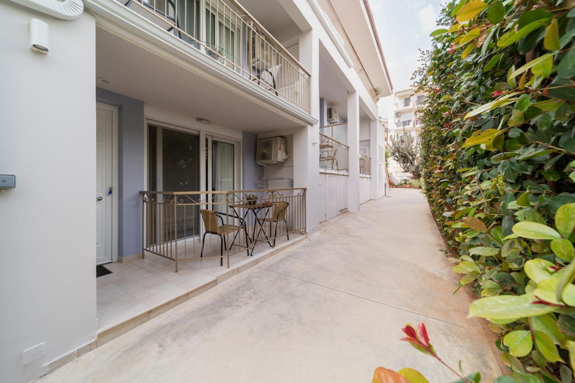 Cactus - Blooming Garden Apartments Kalamata Exterior foto